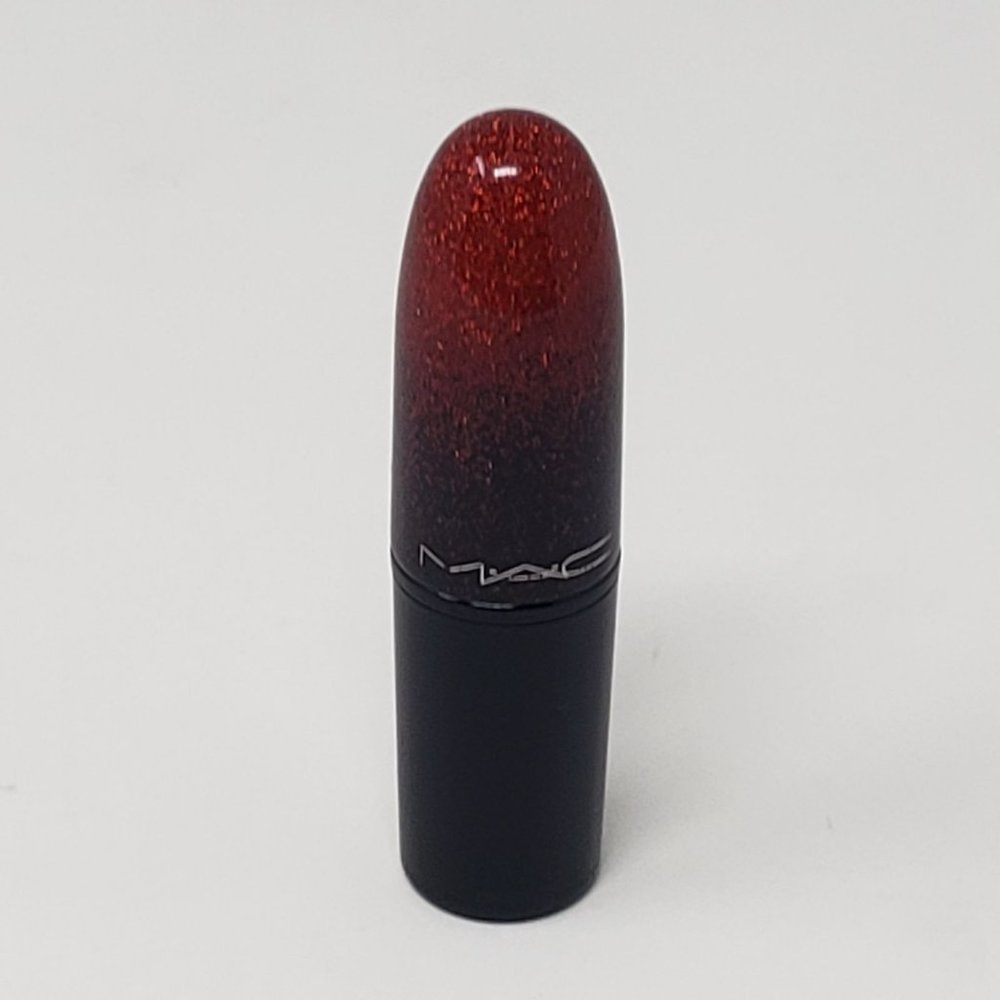 New MAC Retro Matte Lipstick - Picture 2 of 3